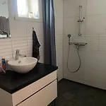 Lys Og Koselig Naert Flyplass Og Tur Terreng Apartmán