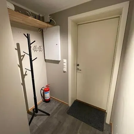 Lys Og Koselig Naert Flyplass Og Tur Terreng Appartement Tromsø