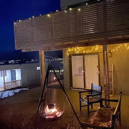 Leilighet Lys Og Koselig Naert Flyplass Og Tur Terreng Tromsø