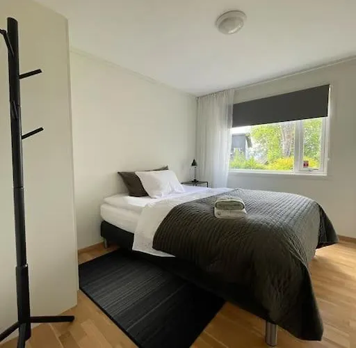 Lys Og Koselig Naert Flyplass Og Tur Terreng * Tromsø