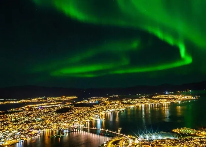 Lys Og Koselig Naert Flyplass Og Tur Terreng * Tromsø