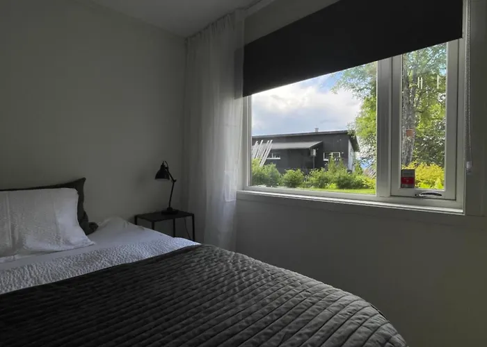 Lys Og Koselig Naert Flyplass Og Tur Terreng Appartement